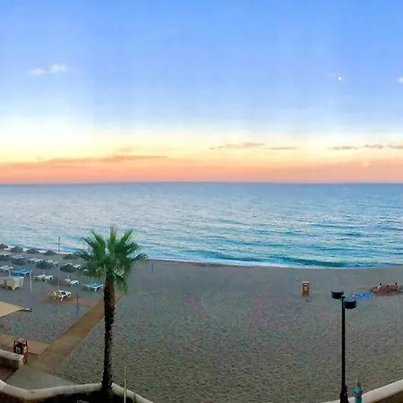 公寓 Over The Sea Amazing Views Beachfront 丰希罗拉